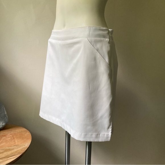 Coral Bay | Vintage White Golf Tennis Preppy Skort - Picture 1 of 7